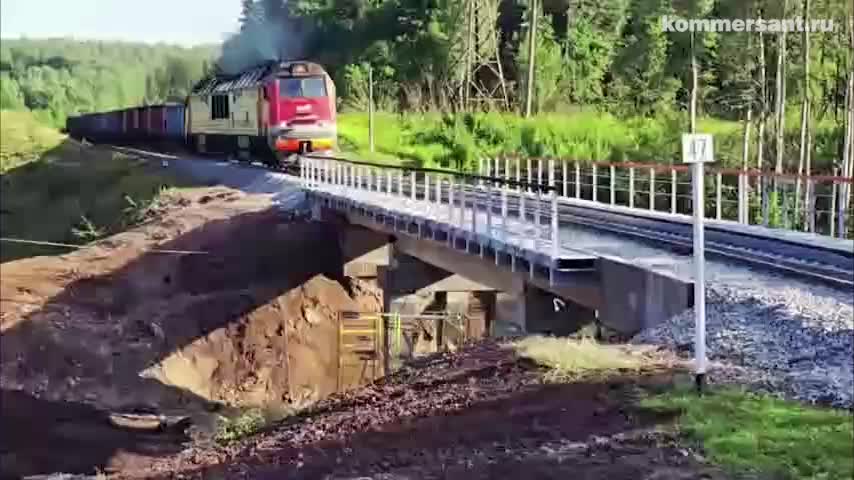 В Курской области открыт новый путепровод после взрыва на железной дороге