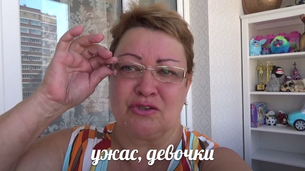 Мошенники начали атаковать девушек в день рождения через доставку подарков Мол кто то заказал цветы и сюрприз но чтобы вручить нужно уточнить данные Под предлогом подтверждения доставки просят назвать паспортные данные адрес и даже код из СМС Итог никакого букета только списанные деньги Перешлите знакомым дамам Радио 1 MAX Прислать новость Дарим книги от Бомборы