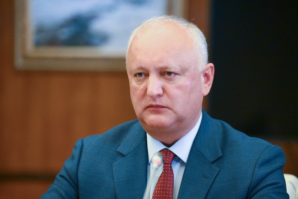 ЦИК Молдавии зарегистрировал на выборах в парламент Патриотический блок оппозиции  Его представляют три политические силы — Партия социалистов, партия «Будущее Молдовы» и партия «Сердце Молдовы». Об этом в Telegram-канале написал бывший президент страны, лидер социалистов Игорь Додон.    Подпишись на «Говорит Москва»