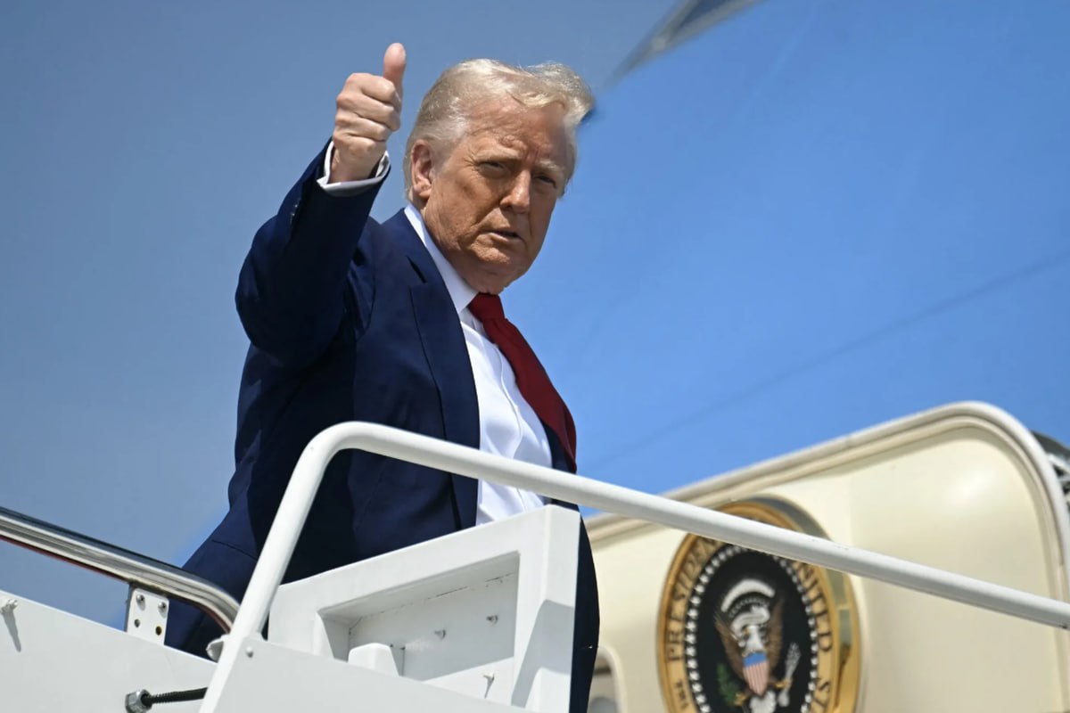 Дональд Трамп заявил, что каждый пятый ребенок в Соединённых Штатах страдает ожирением «Если в шестидесятые менее 5% детей страдали ожирением, сейчас - более 20%» По словам Трампа, у 40% детей в США есть хотя бы одно хроническое заболевание, а аутизм диагностируют одному из 31 ребенка, хотя «несколько десятилетий назад показатель был 1 на 10 тысяч». Фото: AFP / Jim Watson