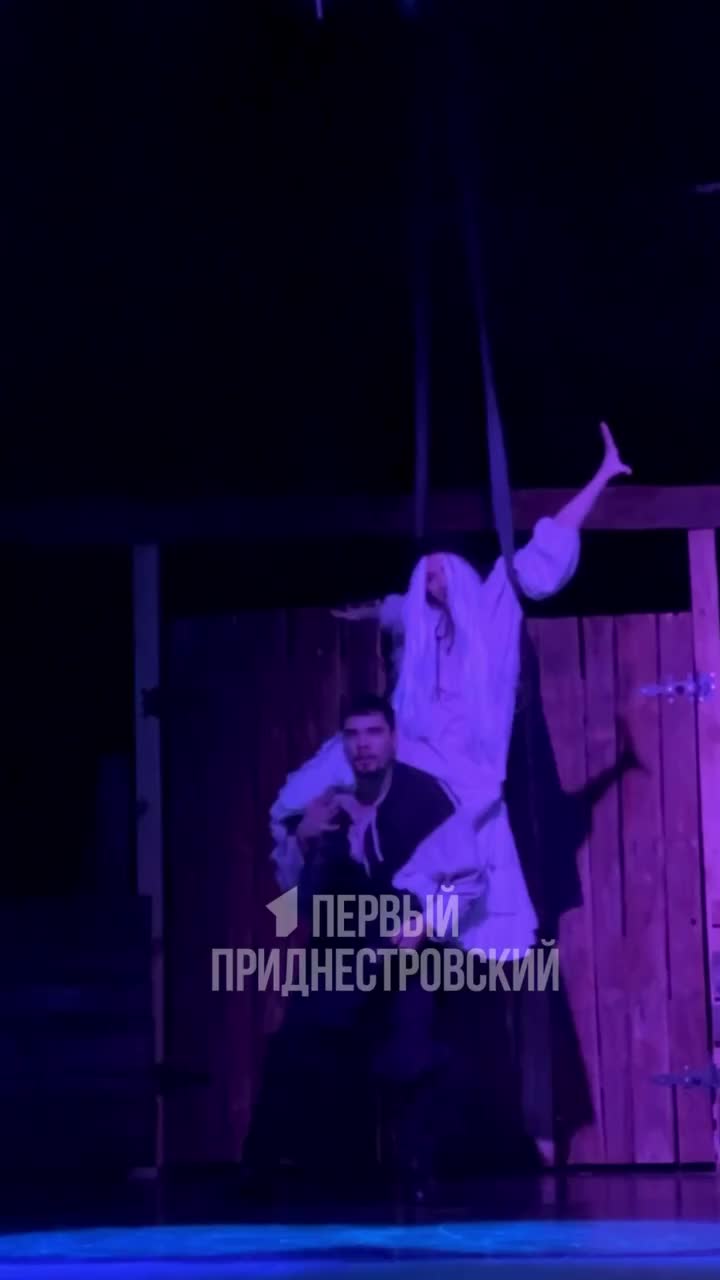 Премьеры театральных спектаклей в Москве и Наро-Фоминске: от 'Москвичек' до 'Тёти деньги'