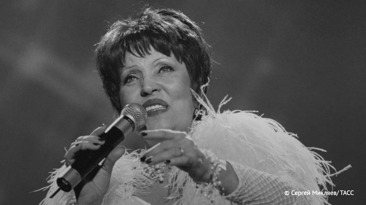 Заслуженная артистка РФ Галина Ненашева умерла в возрасте 85 лет телеведущий Андрей Малахов bankser