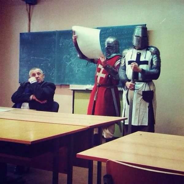 С 2027 года история станет главным предметом для поступления на гуманитарные направления Об этом сообщил глава Рособрнадзора Анзор Музаев Идею ранее предложил ректор МГИМО Анатолий Торкунов на встрече с авторами нового учебника истории Президент Владимир Путин инициативу поддержал Спутник FM Уфимская Волна Мы в MAX