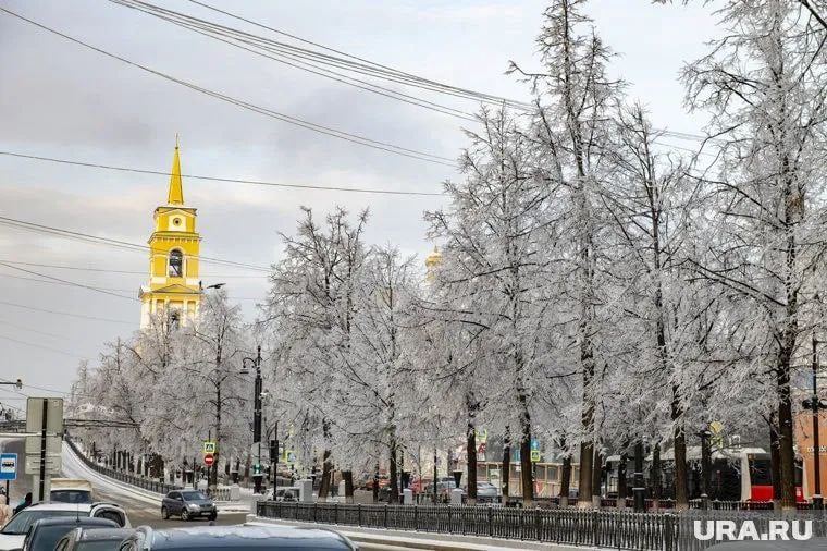 Первые морозы придут в Пермский край через неделю  С понедельника, 13 января, ожидается умеренное похолодание. В ближайшие дни, 19-21 января, для морозов появится возможность наконец-то придти в регион хотя бы на 2-3 суток, поделились синоптики ГИС-центра ПГНИУ.