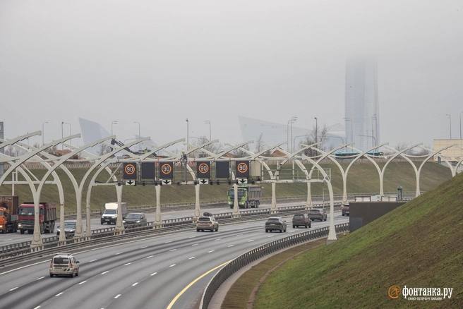 Напомним что ЗСД будут временно перекрывать в дни неофициального саммита глав стран СНГ То есть сегодня и завтра Ограничения движения введут на Южном участке ЗСД между развязкой с КАД и набережной Екатерингофки предупреждают в пресс службе Магистрали северной столицы Транспорт могут останавливать в обоих направлениях Telegram Все каналы Фонтанки Max