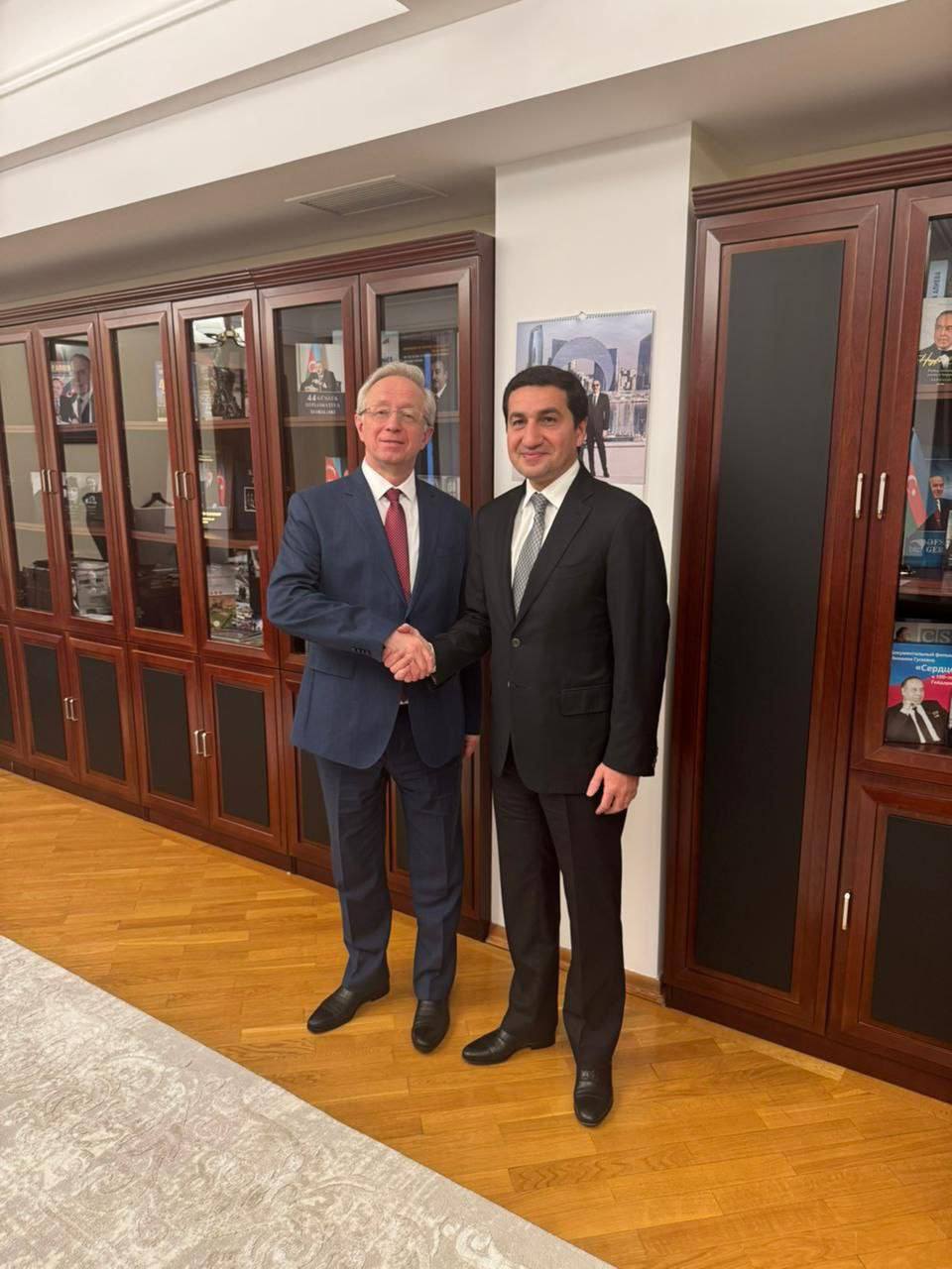Помощник президента Азербайджана Хикмет Гаджиев провёл встречу с заместителем министра иностранных дел России Михаилом Галузиным Стороны обсудили двусторонние региональные и международные вопросы Caucasian bureau
