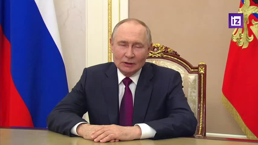 Путин поздравил российских выпускников с окончанием школы и пожелал успехов