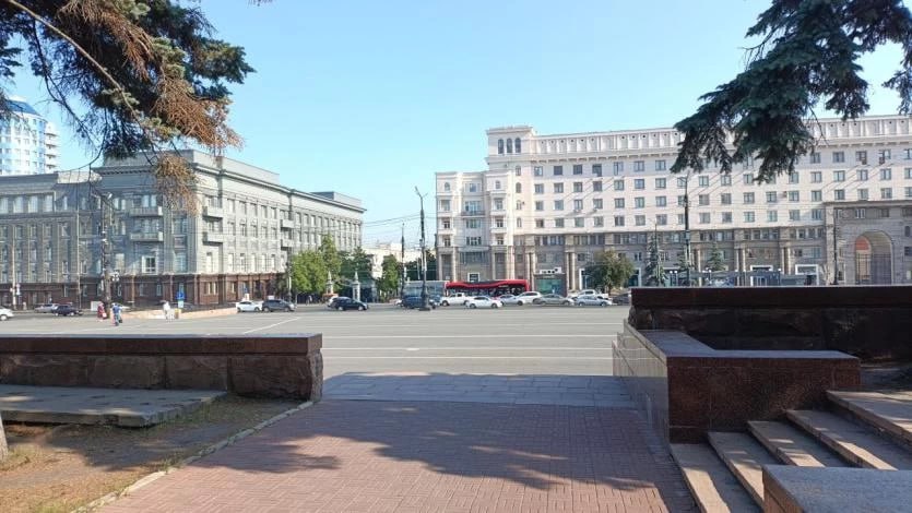 Большой праздник как Челябинск отметит свой 289 день рождения Вице мэр Челябинска по социальному развитию Сергей Авдеев сегодня 25 августа на аппаратном совещании рассказал о программе празднования 289 летия города Несмотря на то Челябинск отметит своё 289 летие 13 сентября серия мероприятий начнётся уже с первого сентября Всего в честь Дня рождения Челябинска запланировано проведение 67 мероприятий Праздничная программа завершится впечатляющим фейерверком ПОДРОБНЕЕ URALPRESS RU
