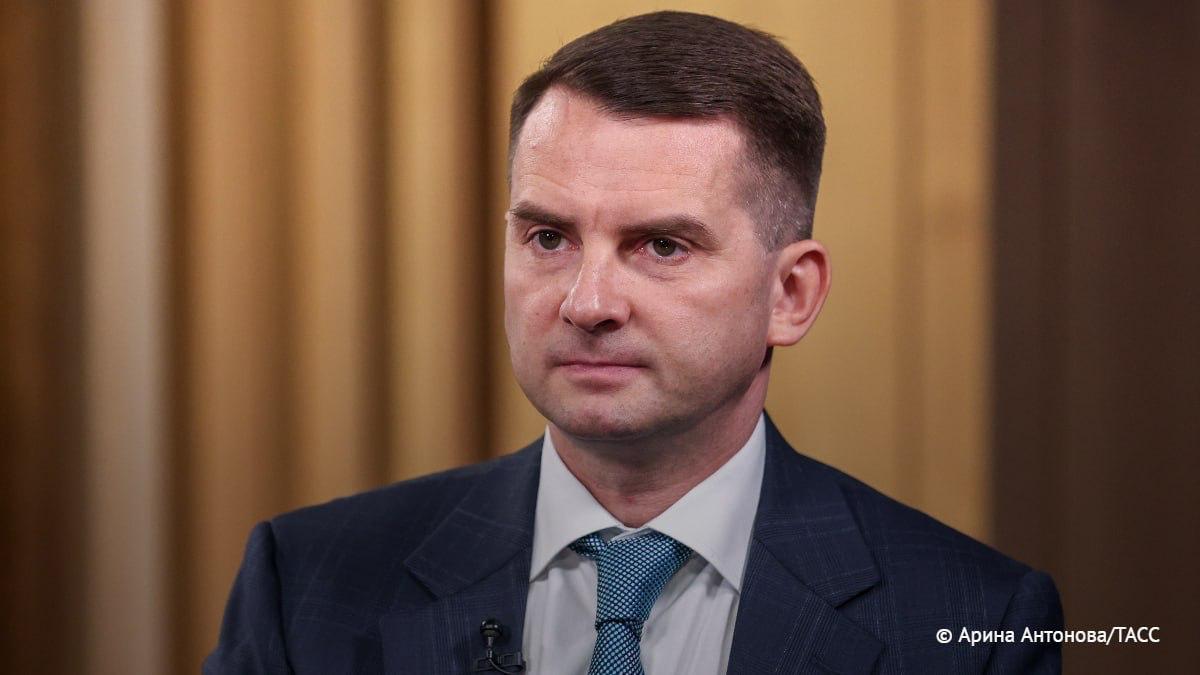 В ГД внесут проект о запрете продлевать патент мигрантам не выполняющим решения российских судов в том числе по долгам Об этом ТАСС сообщил депутат Нилов Подпишись на ТАСС в Max