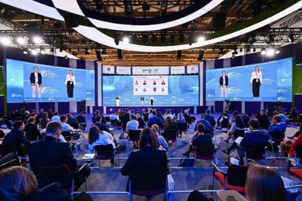 Резиденты Сколково продемонстрируют инновационные решения для ТЭК www eprussia ru news base 2025 444646 htm На Российской энергетической неделе в Москве компании резиденты фонда Сколково представят свои передовые разработки для топливно энергетического комплекса Выставка пройдет с 15 по 17 октября и соберет 15 инновационных компаний сообщила пресс служба фонда новости энергетики Сколково энергетика России инновации ТЭК умные технологии РЭН