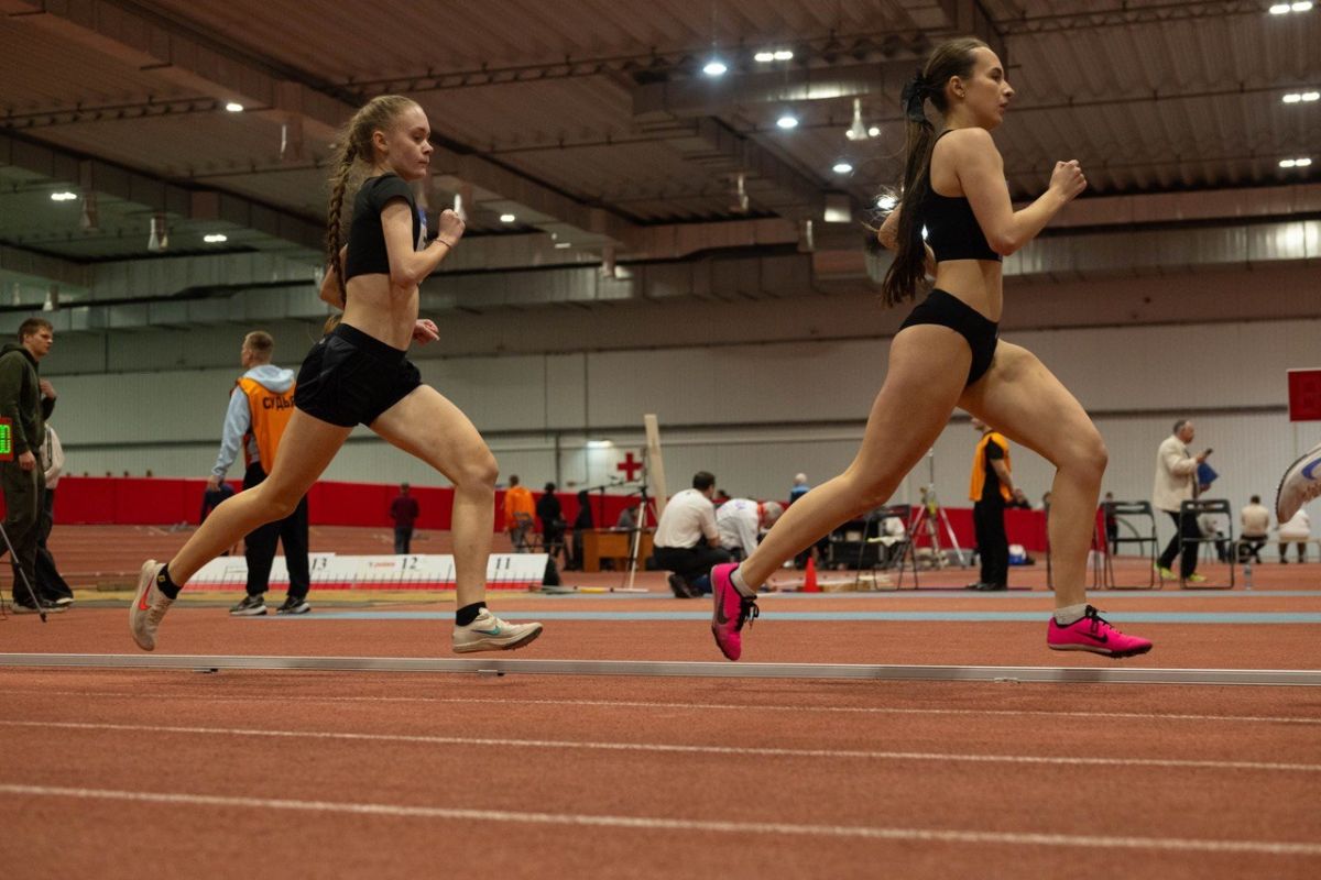 Липецкие легкоатлеты завоевали медали Чемпионата и Первенства ЦФО   newslipetsk ru fn 1787964 html Липецкие спортсмены завоевали награды различного достоинства на Чемпионате и Первенстве ЦФО по лёгкой атлетике Соревнования прошли в Смоленске и собрали более 800 спортсменов различных возрастных категорий   Прислать новость Подписаться