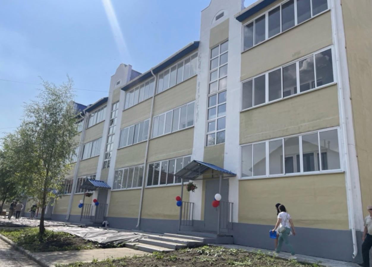В Новосибирской области сдали долгострой по улице 1-я Родниковая, 27/7. Строительство многоквартирного дома началось в 2003 году. Подробнее – на Бабре #новосибирск