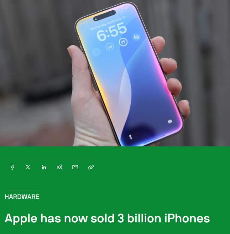 Цифра дня: Apple продали уже 3 миллиарда айфонов с 2007 года — просто представьте этот масштаб!   Только в России это эквивалентно 20 айфонам на каждого жителя страны.   Если бы за 18 лет каждый iPhone покупался только одним человеком, сейчас смартфонами Apple пользовались бы более 36% всех людей на планете — больше трети всего человечества!     Грандиозный показатель для одного бренда и настоящая история успеха индустрии гаджетов!
