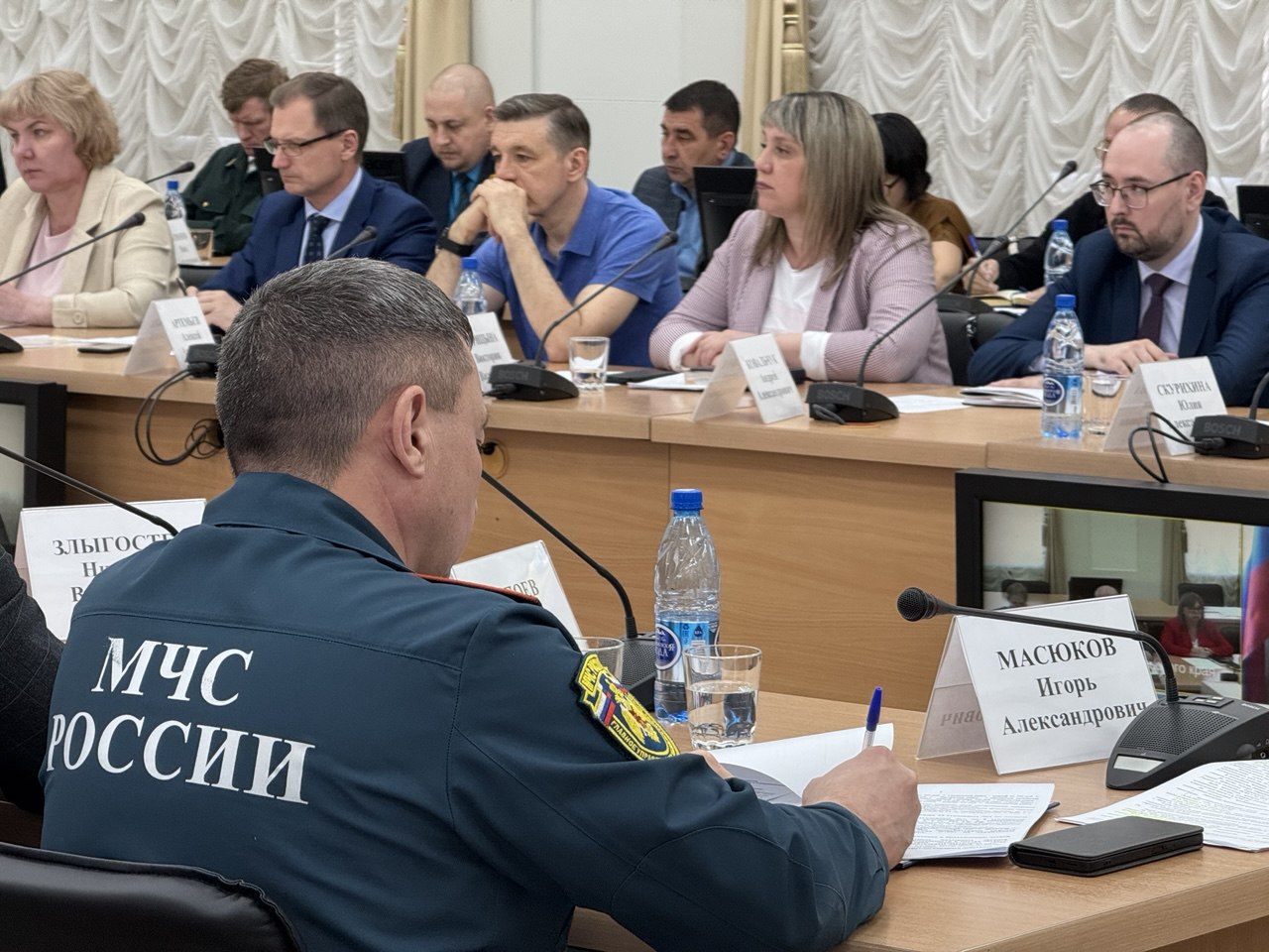 Открытие четырёх детских лагерей в Читинском округе рекомендовано перенести На заседании комиссии по чрезвычайным ситуациям на уровне правительства Забайкальского края 29 мая было рекомендовано отложить начало летней оздоровительной кампании до 4 июня четырёх детских оздоровительных лагерей, находящихся в лесных зонах Читинского округа. Под рекомендации подпадают детские оздоровительные лагеря «Чайка», «Байрус», «Доброград» и «Самородок». Для оперативного информирования населения принято решение на базе Министерства образования и науки Забайкальского края организовать горячую линию с 30 мая по вопросам детского оздоровительного отдыха.: 8- 3022 -28-52-45. Время работы: с 9.00 до 18.00 ежедневно. Подписывайтесь: