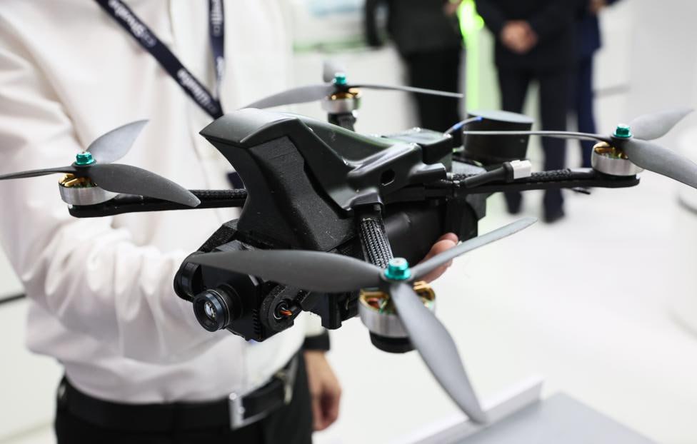 Зарплату от 1 миллиона рублей предлагают директору компании в сфере БПЛА сообщила карьерный эксперт Ольга Бухвалова В топ 5 высокооплачиваемых предложений также входят исполнительный директор с доходом от 700 тыс рублей директор завода с окладом в 650 тыс рублей директор по собственным торговым маркам с зарплатой до 600 тыс рублей менеджер в департамент международной недвижимости с доходом от 570 тыс рублей jkinvest news jkinvest