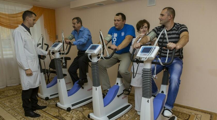 Более 600 граждан льготных категорий получили бесплатное санаторно-курортное лечение в санаториях ЛНР с начала года. Об этом сообщила пресс-служба Министерства труда и социальной политики Республики. «В этом году уже более 600 граждан льготных категорий воспользовались своим правом на бесплатное санаторно-курортное лечение в санаториях Республики», — рассказали в пресс-службе.