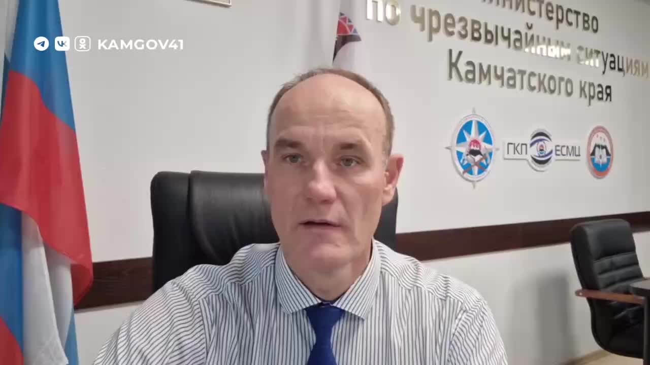 Камчатка: Красные приливы в Авачинской губе вызвали запрет на купание и ловлю морепродуктов