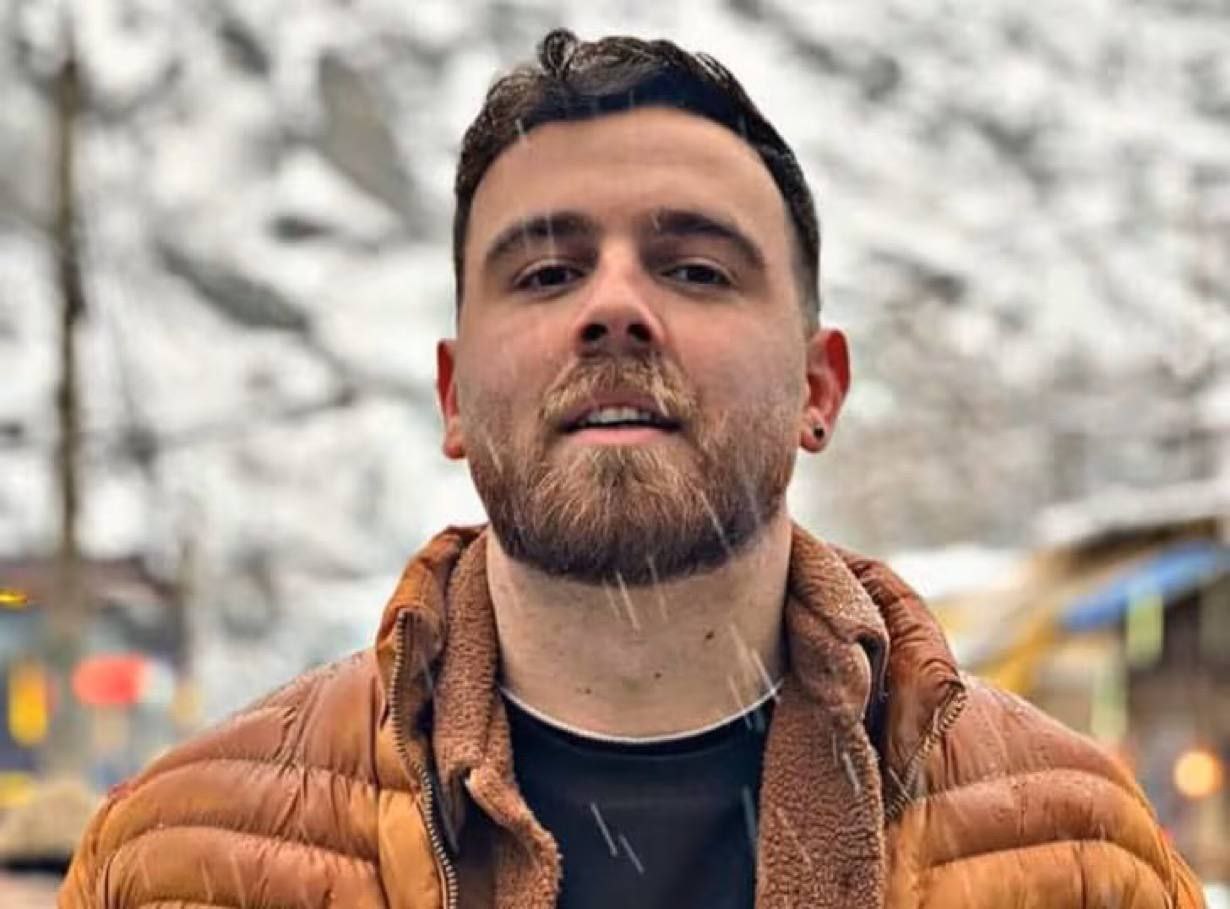 В Иране начинаются казни участников протестов 26 летний Эрфан Солтани был задержан 8 января Его казнь ожидается 14 января Его семье сообщили что приговор является окончательным и адвокат не был предоставлен Прислать новость Подпишись на нас в соцсетях Подпишись на BT News