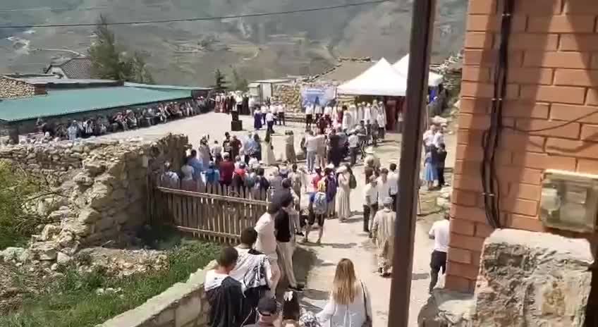 В Осетии отмечают праздник Задалески Нана, символизирующий женскую силу и семейное благополучие