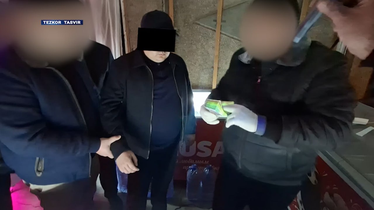В Ташкенте задержаны налоговики при получении взятки видео Двое инспекторов потребовали у предпринимателя деньги обещая не применять штрафы за якобы заниженную уплату налогов uznews uz ru news 105602 uznews