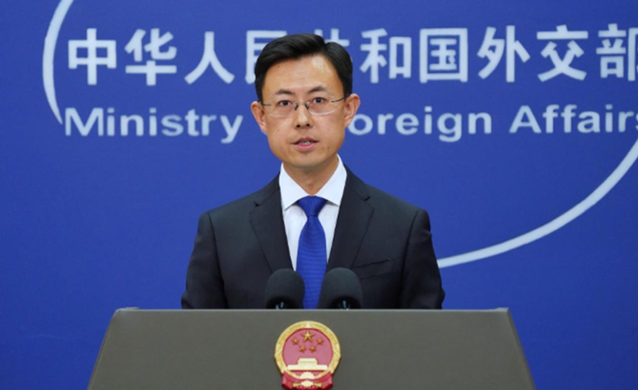 Китай опровергает Трампа который заявил что Китай производит почти все ветряные мельницы но он не смог найти ни одной ветряной электростанции в Китае Представитель МИД Китая Го Цзякунь заявил что установленная мощность ветроэнергетики Китая занимает первое место в мире на протяжении 15 лет подряд а экспорт ветроэнергетических и фотоэлектрических продуктов позволил сократить выбросы СО2 в других странах примерно на 4 1 миллиарда тонн Отдельным треком Китай отмечает что контроль над поставками товаров двойного назначения в т ч редкоземельных металлов в Японию призван сдержать ремилитаризацию и ядерные амбиции этой страны По мнению властей КНР такие меры полностью оправданы разумны и законны