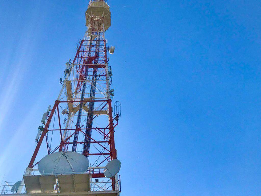 ЕженедельноеСовещание КостромскаяОбласть Еще более 1000 сельских жителей Костромской области получили доступ к качественной мобильной связи и интернету Базовые станции сотовой связи современного стандарта LTE 4G установлены в д Большой Дор Буйского округа п Центральный Межевского округа д Савино Парфеньевского округа д Толтуново Галичского округа с Завражье Кадыйского округа и с Никола Вохомского округа Тестовые испытания проведены запуск в ближайшие дни Повышение качества связи не только удобство для жителей малых населенных пунктов но и дополнительный импульс для развития туристического потенциала и экономики муниципальных районов