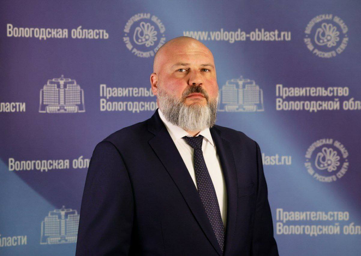 Замгубернатора Вологодской области задержали в Василеостровском районе Иван Иноземцев подрался в отеле с одним из постояльцев Чиновника забрали в отделение полиции за мелкое хулиганство Подписаться на НТВ Петербург Буст канала