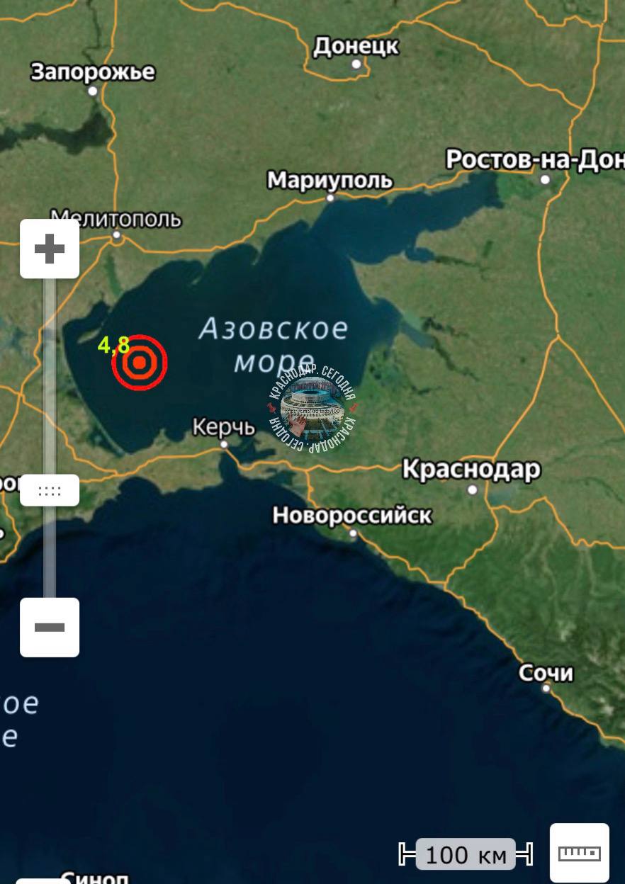 Землетрясение магнитудой 4 8 произошло в Азовском море возле Крыма Об этом сообщается на сайте Европейского средиземноморского сейсмологического центра Землетрясение произошло на глубине около 10 километров на расстоянии 78 километров от Керчи и 35 километров от Щелкино Есть интересная новость Присылайте нам  Краснодар Сегодня   канал в MAX ПРИСЛАТЬ НОВОСТЬ