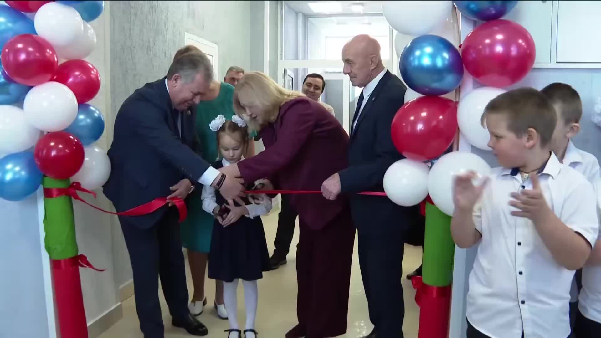 Капитальный ремонт школы в Возжаевке завершится в начале следующего года