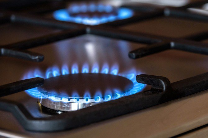 Подача газа будет прервана на 12 часов в центре Еревана Компания «Газпром Армения» сообщает о плановой приостановке подачи газа в Ереване в период с 9:00 до 21:00 6-го мая. Так, газоснабжение будет прервано в столичном районе Кентрон – в квартале, охватывающем улицы Теряна, Корюна, Амиряна, Налбандяна, А.Петросяна, Ханджяна, проспекты Маштоца и Саят-Нова, а также в прилегающих общественных организациях различного значения.