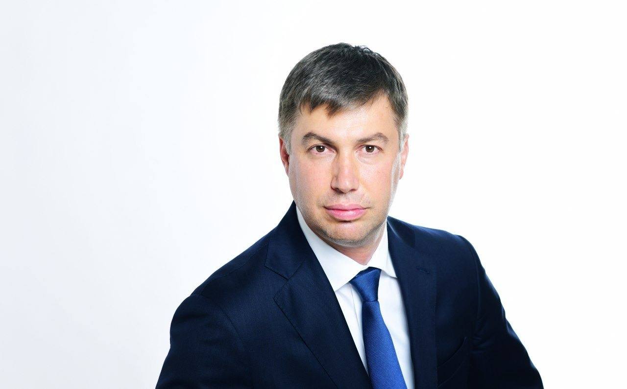 Задержан экс глава администрации Ростова Алексей Логвиненко Бывший мэр Ростова Алексей Логвиненко задержан в донской столице Об этом 1Rnd сообщил собственный источник По информации собеседника издания Логвиненко подозревают в превышении должностных полномочий Подробности дела пока не раскрываются Предположительно задержали Алексея Логвиненко сотрудники ФСБ официальных комментариев от ведомства пока нет Напомним Алексей Логвиненко стал главой администрации Ростова в 2019 году В январе 2025 года он подал в отставку Подпишись на 1Rnd Написать в редакцию
