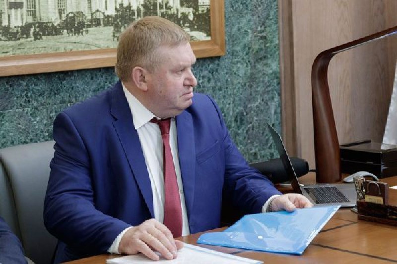  Игорь Хорошилов снова возглавил Тульский областной суд! Президент РФ подписал указ о назначении Игоря Хорошилова на пост председателя Тульского областного суда сроком на 6 лет. Документ был принят в Кремле. Ранее сообщалось о его кандидатуре на новый срок. Источник: ↗ Подпишись на «Тула №1» Прислать новость / задать вопрос