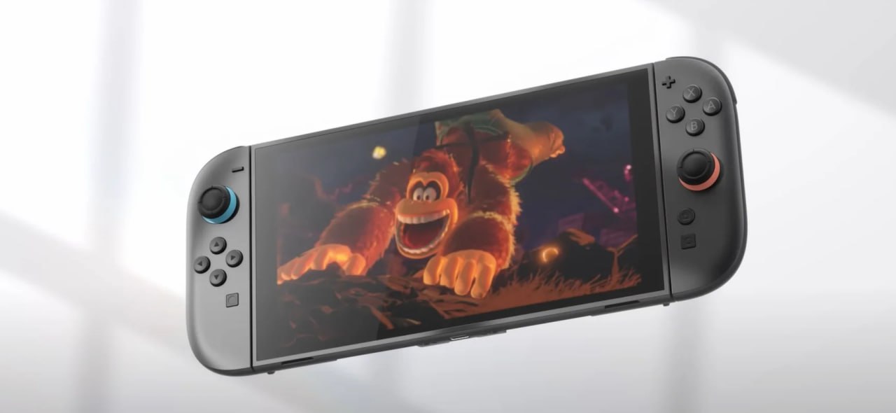 ГАДЖЕТЫ СТАЛИ ИЗВЕСТНЫ ТЕХНИЧЕСКИЕ ХАРАКТЕРИСТИКИ NINTENDO SWITCH 2 Специалисты Digital Foundry раскрыли технические характеристики консоли Nintendo Switch 2, которая выйдет уже 5 июня. И чтобы показать, насколько новая консоль Nintendo превосходит старую, журналисты поделились таблицей, сравнивающей обе модели Switch. Можно заметить, что новая консоль заметно порой даже в разы превосходит старую: это касается и процессора, и видеокарты, и памяти устройства. Более детально с особенностями Switch 2 можно ознакомиться в оригинальном материале Digital Foundry. Мировой релиз Nintendo Switch 2 состоится 5 июня по цене в 450 долларов в России предзаказать устройство можно примерно за 60 тыс рублей . В игровом каталоге новинки появятся не только эксклюзивы, но и много портов крупнобюджетных хитов. ФОТО: Nintendo Switch 2 #аврорамедиа_софт Telegram-экосистема АВРОРА МЕДИА МЕДИА НОВОСТИ РЕГИОН ЛАЙФ СПОРТ ГЕРЛЗ ХАЙТЕК ПЕРСОНЫ ИНСАЙД КРИМИНАЛ МОЛОДОСТЬ LIVE АВРОРА МЕДИА YOUTUBE RUTUBE