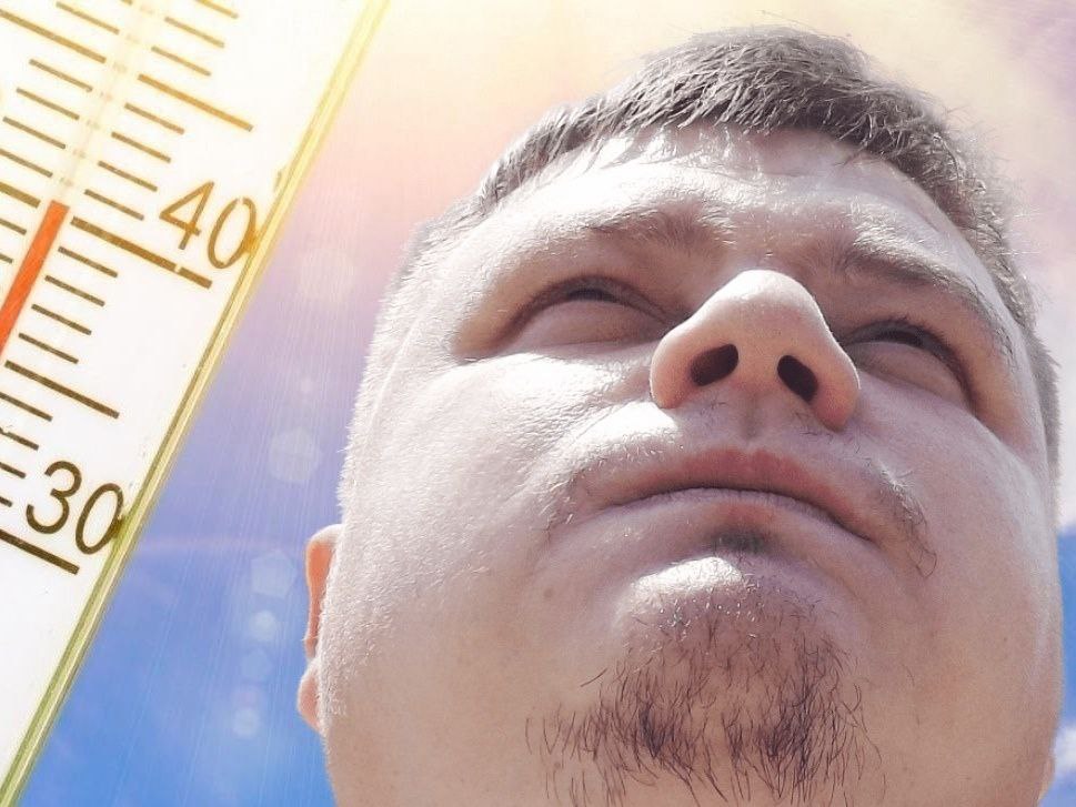 Во второй половине дня 10, 11 и 12 июля в Ставропольском крае ожидается сильная жара +40… 42 С. Запрещается: разводить костры, использовать открытый огонь вне специально отведенных и оборудованных для этого мест. Будьте внимательны и осторожны! Номер вызова экстренных оперативных служб - 112.