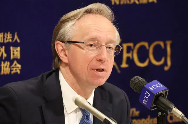 Россия предупредила о попытках Запада получить доступ к ресурсам Средней Азии Страны Запада не оставляют попыток переформатировать Среднюю Азию под себя Об этом заявил заместитель министра иностранных дел России Михаил Галузин Сегодня Запад не оставляет попыток переформатировать этот регион под себя обеспечить доступ к его природным ресурсам поставить под контроль пролегающие через него транспортные коридоры Все это направлено на создание угрозы безопасности России сказал замминистра выступая по видеосвязи Мы теперь и в МАХ Южная служба новостей