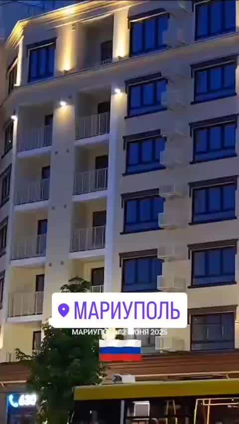 Обновленный Мариуполь: блоггер демонстрирует изменения в городе