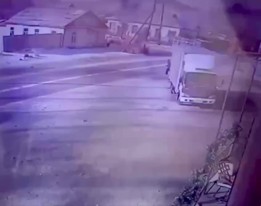 Несовершеннолетний водитель сбил 12-летнюю девочку в Ак Довураке