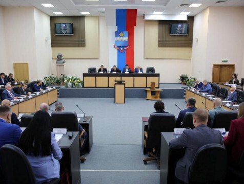 Депутаты внесли изменения в бюджет Калуги 25 июня состоялось заседание городской думы. Депутаты внесли изменения в бюджет Калуги. Доходная часть увеличилась на 147 млн. 394 тысячи рублей за счёт налоговых поступлений и субсидии из областного бюджета, меняется ведомственная структура расходов.