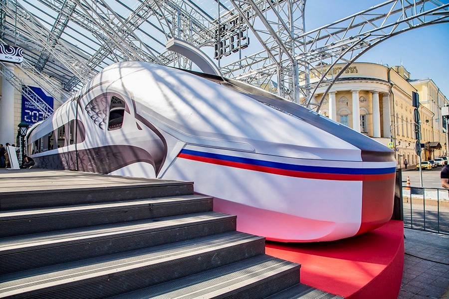 РЖД анонсировала нейросетевой поезд для ВСМ Москва Санкт Петербург который будет беспилотным По словам гендиректора Олега Белозерова сборка стартует в ближайшие дни В перспективе состав сделают беспилотным управление возьмёт на себя ИИ Интеллектуальные системы смогут реагировать на обстановку на линии корректировать маршрут и повышать безопасность пассажиров   www iphones ru iNotes rzhd anonsirovala neyrosetevoy poezd dlya vsm moskva sankt peterburg kotoryy budet bespilotnym новости iphonesru