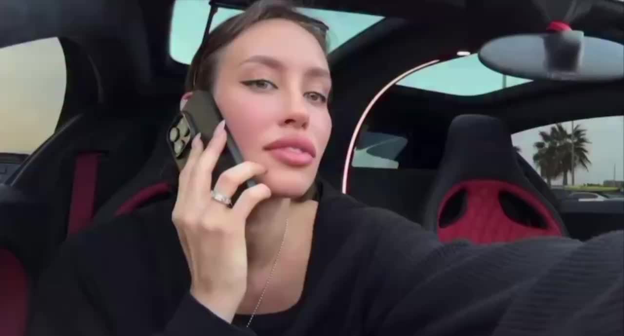 Валентина Иванова сообщила Тимати о беременности