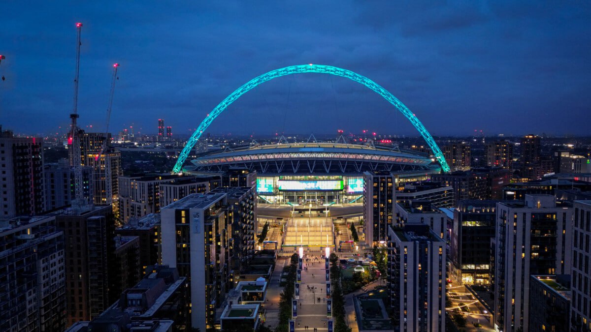 Полуфиналы и финал Евро 2028 пройдут на стадионе Уэмбли в Лондоне Матч открытия пройдет на Национальном стадионе Уэльса в Кардиффе сообщает пресс служба УЕФА Чемпионат Европы будет проходить с 9 июня по 9 июля 2028 года в Англии Уэльсе Шотландии и Ирландии news matchtv Michael Regan UEFA Getty Images