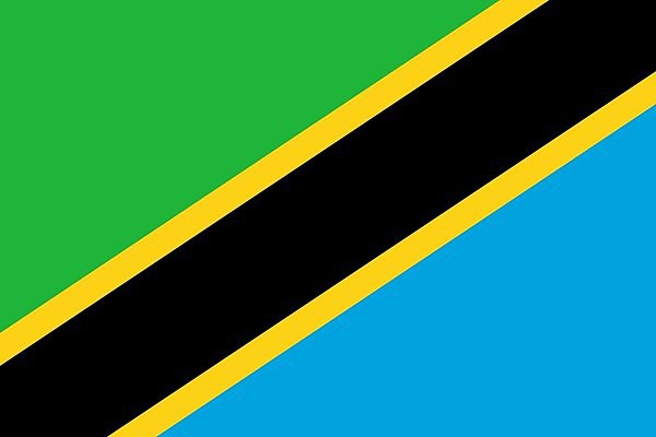 В Танзании в катастрофе вертолета погибли пять человек Пять человек погибли в результате катастрофы вертолета задействованного в спасательной операции на горе Килиманджаро в Танзании Об этом сообщает ТАСС со ссылкой на информационное агентство ČTK В катастрофе погибли два гражданина Танзании один гражданин Зимбабве и два гражданина Чехии Гибель чешских граждан подтвердил агентству представитель Министерства иностранных дел Чехии Даниэл Драке По данным агентства катастрофа произошла в среду Ее причины пока не известны Вертолет принадлежал компании Kilimedair Aviation aviaru net n291177