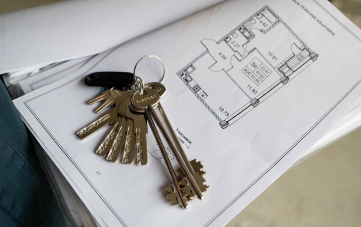 Рынок ипотеки в России в октябре заметно оживился сообщило агентство РИА Новости со ссылкой на данные компании Скоринг бюро Выдачи достигли максимальных с июня прошлого года 483 млрд рублей При этом за месяц они выросли примерно на четверть Сказался значительный скачок спроса на кредиты их было оформлено 106 3 тыс что почти на пятую часть больше месяцем ранее Сергей Ермохин ДП Подписаться на ДП в Telegram MAX