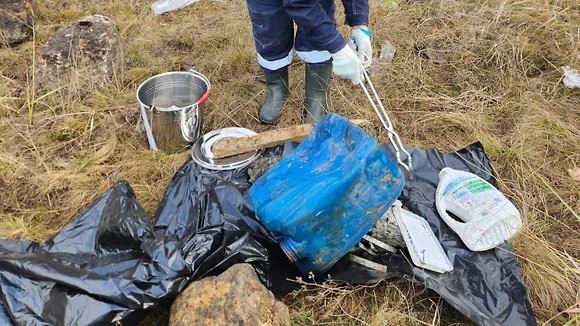 Росприроднадзор потребовал с ДСК ущерб за свалку в Воронеже Центрально-Черноземное межрегиональное управление Росприроднадзора потребовало с ООО СЗ «Домостроительный комбинат» юрлицо группы «Домостроительный комбинат»; ДСК; основатель — сенатор от региона Сергей Лукин ущерб от свалки в Воронеже в размере 2,7 млн руб. Об этом сообщили в ведомстве. Фото: Центрально-Черноземное управление Росприроднадзора Подписывайтесь на «Ъ-Черноземье»