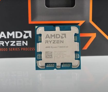 Gamers Nexus протестировал Ryzen 7 9800X3D в играх и приложениях  AMD сняла запрет на публикацию обзоров игрового процессора Ryzen 7 9800X3D. Стив Бурке из Gamers Nexus в числе первых опубликовал большой обзор Ryzen 7 9800X3D с тестами в играх и приложениях. Сначала автор ролика сравнил тактовую частоту Ryzen 7 9800X3D и его предшественника в лице Ryzen 7 7800X3D.  Читать далее