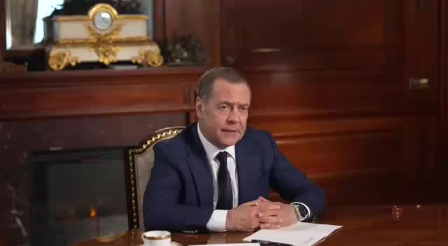 Дмитрий Медведев комментирует будущее Владимира Зеленского, ссылаясь на Булгакова