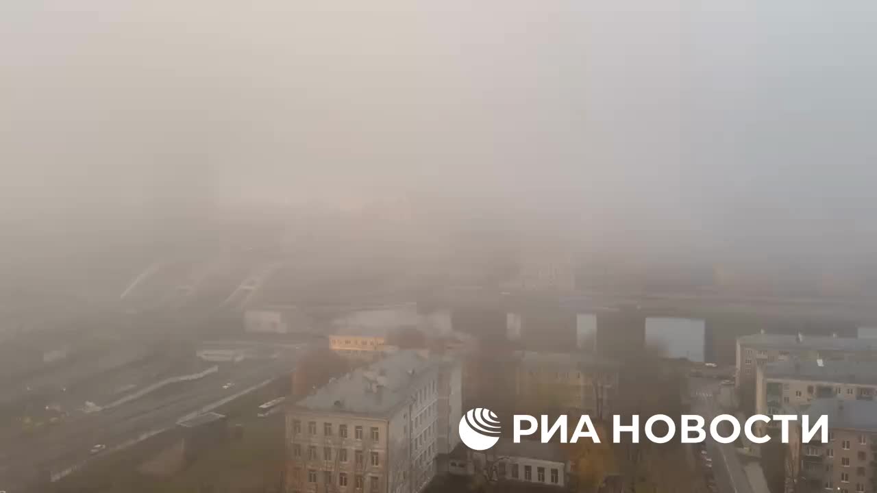 Аэропорты Москвы продолжают работу в штатном режиме несмотря на туман