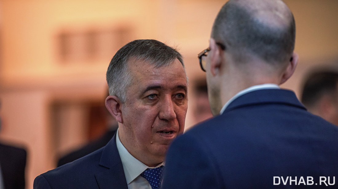 По делу Юрия Бойченко проходят не менее 16 человек Бывшему министру здравоохранения Хабаровского края инкриминируется растрата при заключении госконтрактов на поставку медоборудования по завышенной цене Прочитать статью полностью Подписаться на DVHAB   Написать в DVHAB
