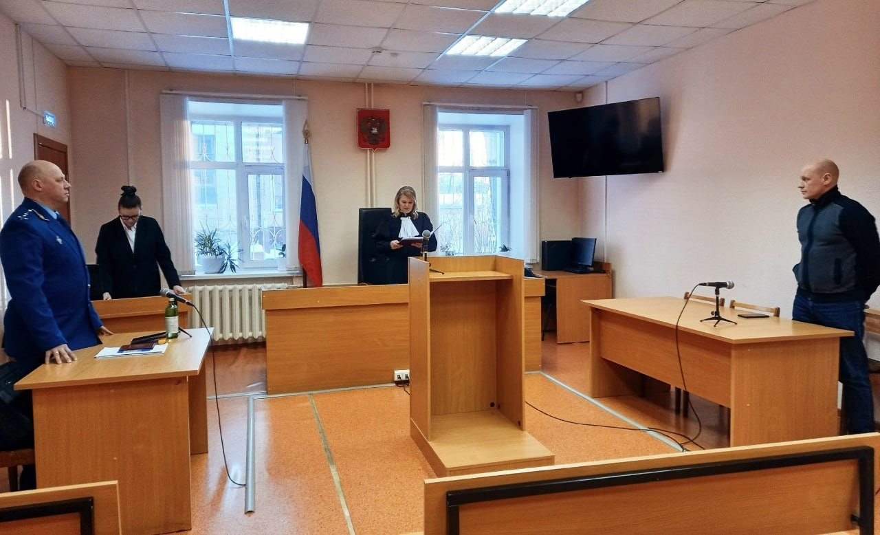 Экс директора Агрофирмы Вельская признали виновным в незаконной рубке леса на миллиард рублей Вельский районный суд огласил приговор в отношении Николая ШАШЛАКОВА экс директора АО Агрофирма Вельская он признан виновным в незаконной рубке леса в особо крупном размере и с использованием служебного положения Ущерб оценили в 1 млрд 286 млн рублей