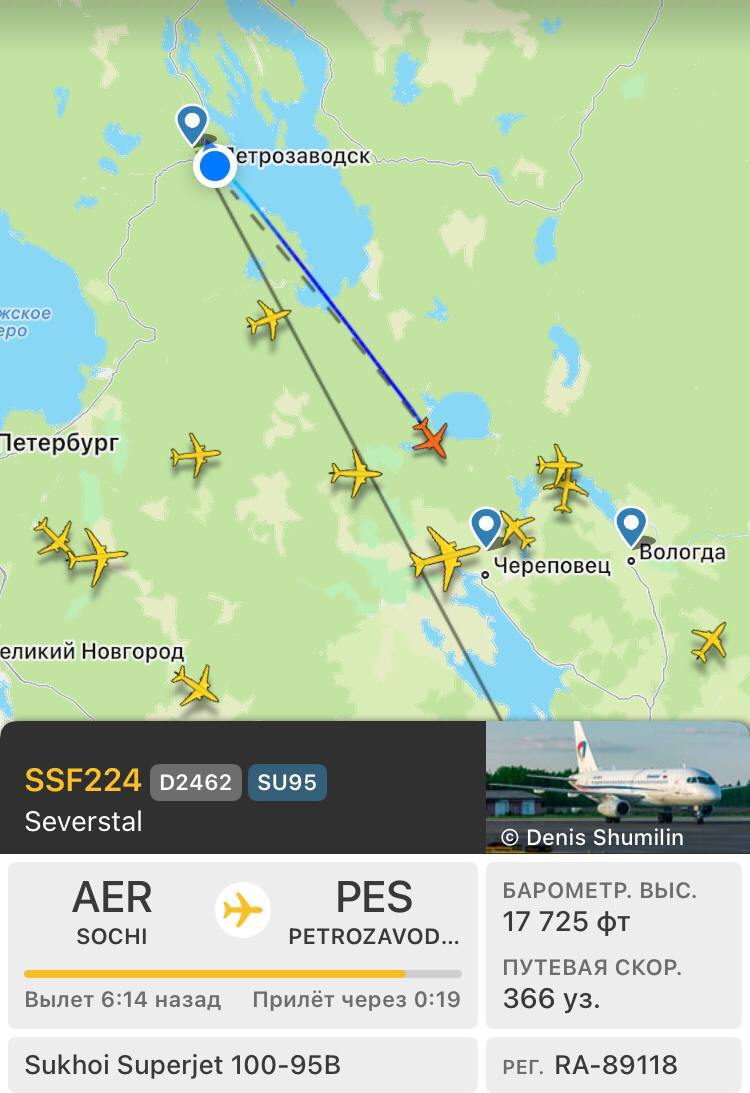 Самолет «Сочи-Петрозаводск» экстренно развернулся на подлете к Карелии. Причина таких действий неизвестна.    Судя по данным приложения Flightradar, воздушное судно идёт на посадку в Череповце.